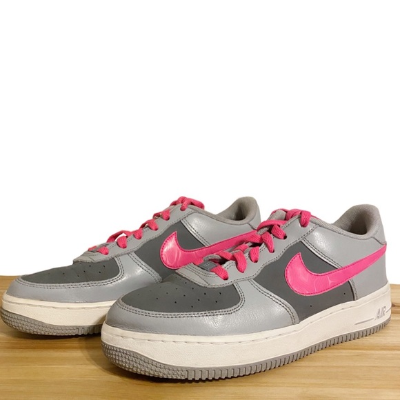 nike air force 1s pink
